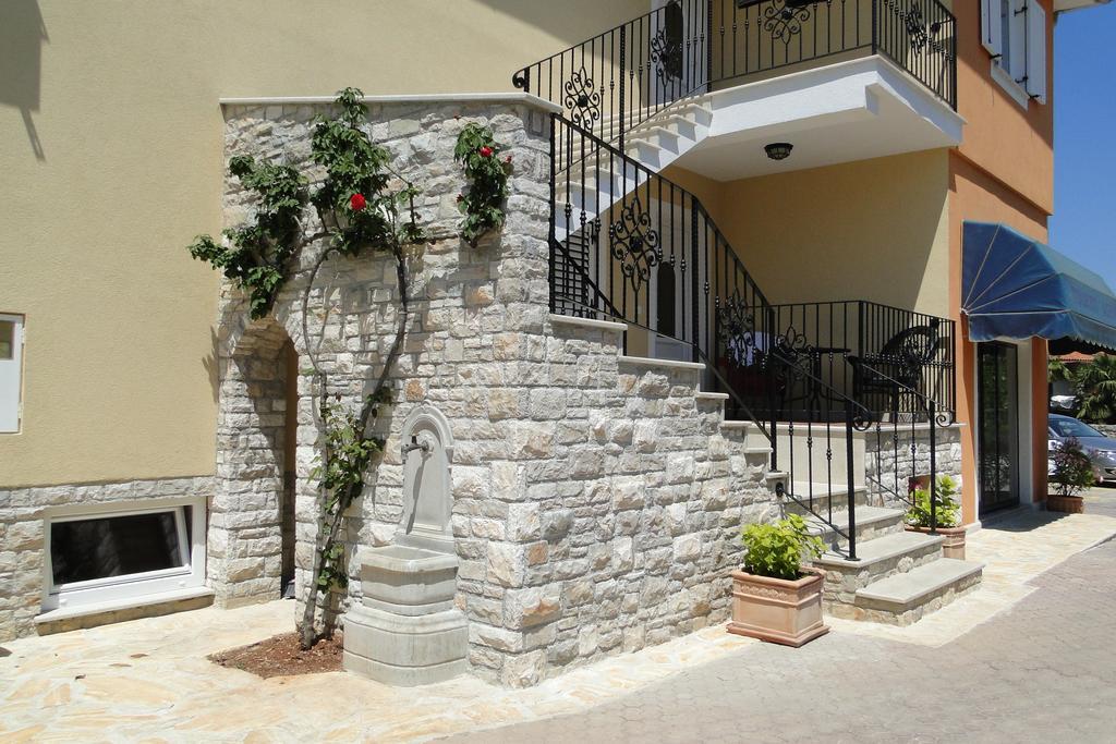 Apartments Villa Ela Umag Exterior foto