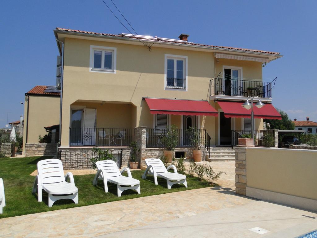 Apartments Villa Ela Umag Exterior foto