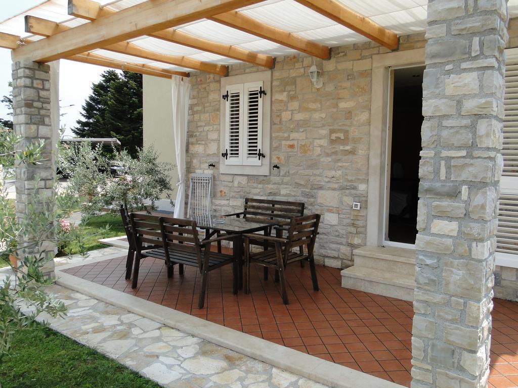 Apartments Villa Ela Umag Quarto foto
