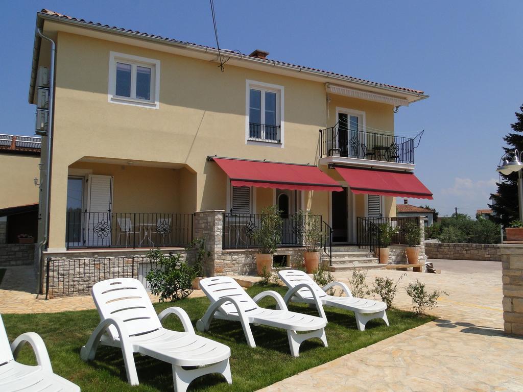Apartments Villa Ela Umag Quarto foto