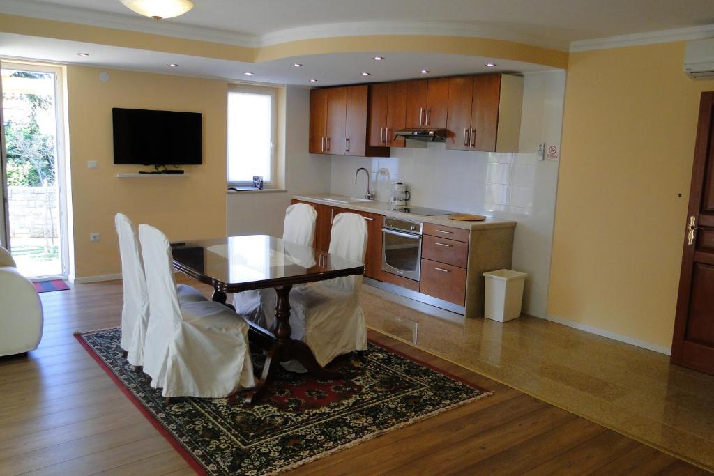 Apartments Villa Ela Umag Quarto foto