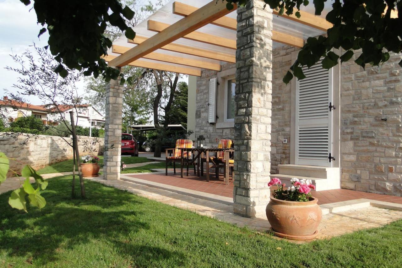 Apartments Villa Ela Umag Exterior foto